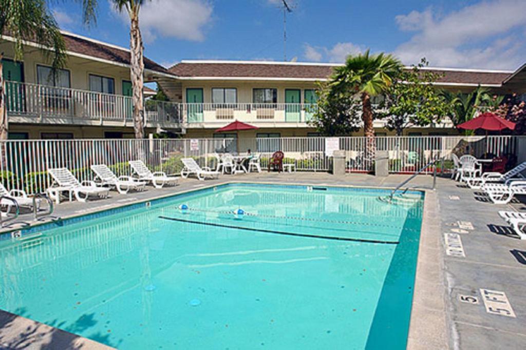 Motel 6 Vallejo - Maritime North Eksteriør billede